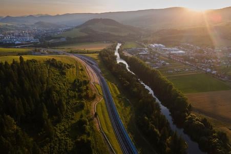 Tvrdošín, a traffic bottleneck between Dolný Kubín and the Polish border, had long faced heavy congestion that reduced quality of life and increased road safety risks.