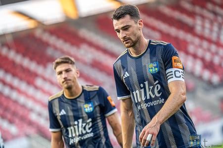 Milan Dimun so spoluhráčmi vybojoval Európu, no nakoniec si ju zahrá iba on