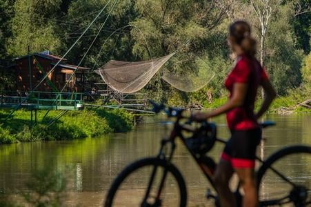 The confluence of the Dyje and Morava rivers, where three countries meet – Austria, the Czech Republic and Slovakia – has a special charm.