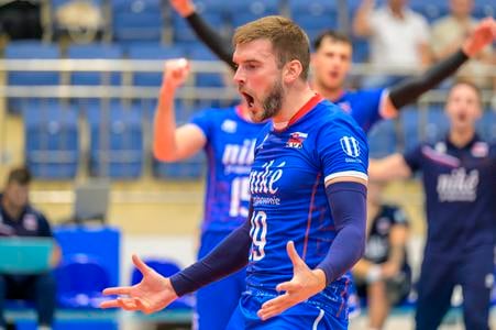 Tomáš Halanda (Slovensko) počas prípravného volejbalového zápasu mužov medzi reprezentáciami Slovenska a Čile v Žiline.