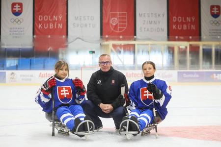 Zľava Ema Mária Šimáková, Miroslav Dráb a Michaela Hozáková.