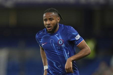 Christopher Nkunku opúšťa Chelsea Londýn.