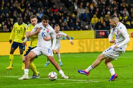 Bude to futbalový sviatok. Aj my máme hráčov svetovej úrovne, zdôrazňuje dobitý, ale pripravený Bero