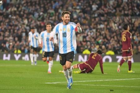 Lionel Messi sa raduej z gólu proti Venezuele.