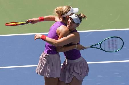 Gabriela Dabrowski a Erin Routliffe.