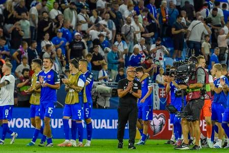 Únava je veľká, ale zranenia nepribudli. V zostave mám pár otáznikov, hovoril Calzona pred odletom do Luxemburska