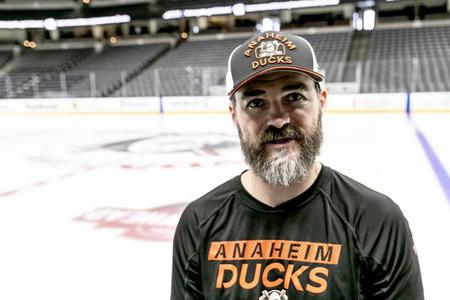Peter Budaj, tréner brankárov v Anaheime Ducks.