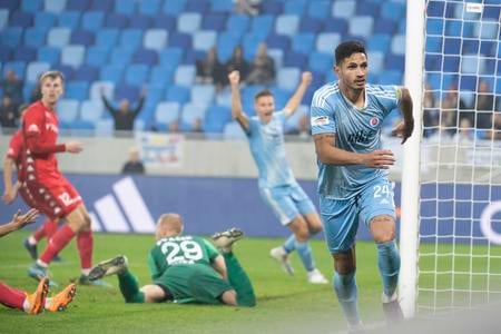 Eric Ramirez (vpravo) ešte v drese Slovana.