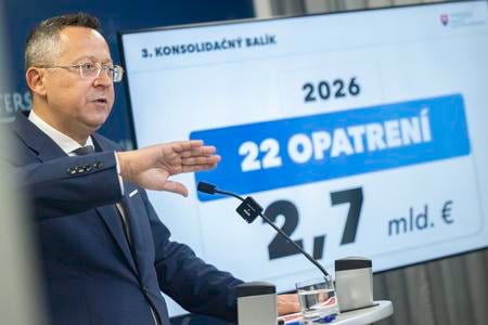 Finance Minister Ladislav Kamenický announces the third consolidation package on 9 September 2025.