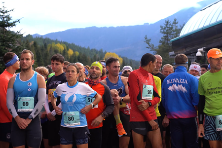 Zažite neopakovateľnú atmosféru večerného behu pri západe slnka nad Belianskymi Tatrami na 2. ročníku Night Run BACHLEDKA! 