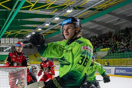 Ryder Korczak (Žilina) sa raduje z góluproti Prešovu.