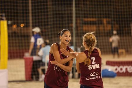 Ľudmila Matyushenková (vľavo) a Lea Zelenáková postúpili medzi 24 najlepších dvojíc sveta.