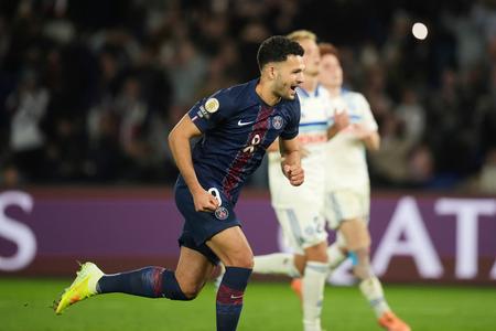 Goncalo Ramos oslavuje druhý gól v sieti Štrasburgu. Zápas sa skončil remízou 3:3.