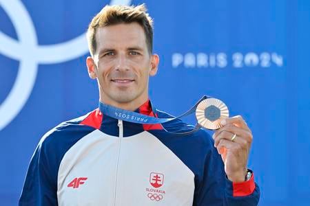 Na poslednýhc olympijských hrách vybojoval zo Slovákov medailu iba  vodný slalomár Matej Beňuš.