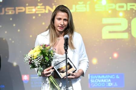 Andrea Podmaníková je štvornásobná slovenská plavkyňa roka.