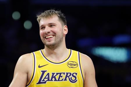 Na snímke hráč Los Angeles Luka Dončič.