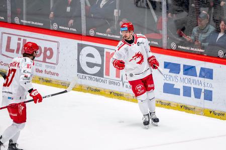 Hudáček zažiaril hetrikom, 16-ročný slovenský talent debutoval medzi elitou