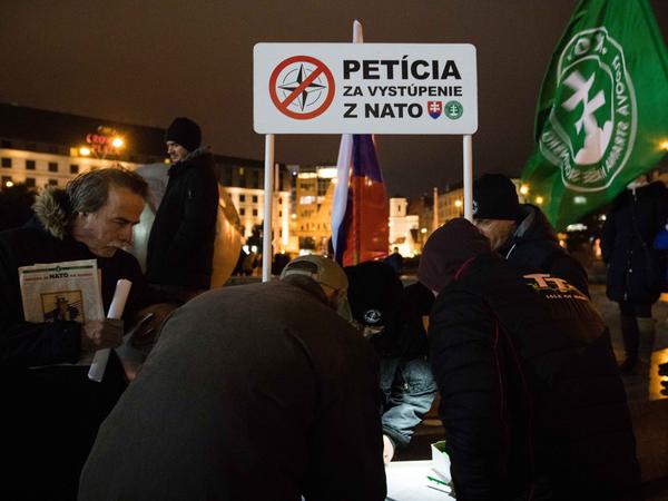 People could sign a petition calling for leaving NATO.