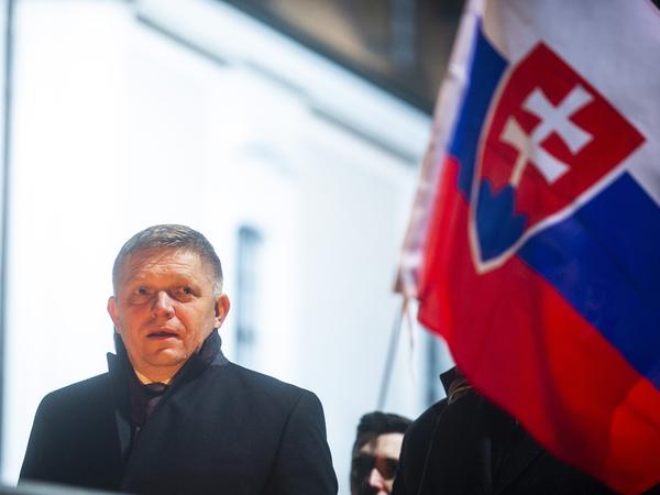 Smer chair Robert Fico