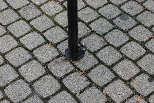 Klinok a eskapáska je riešením ako z obrázka.