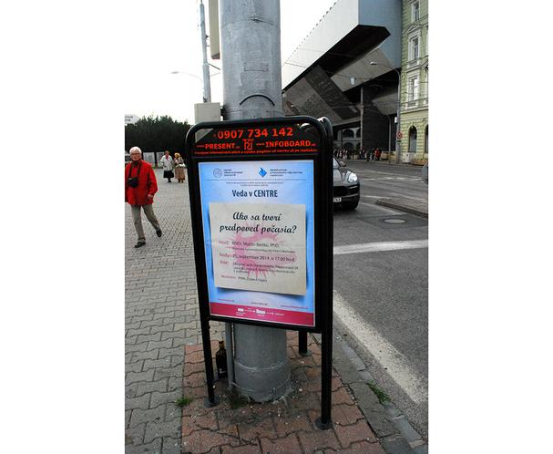 Kto vidí koho skôr?