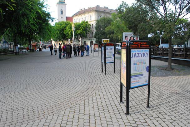 Umiestnenie zariadení do priestoru, ktorému dominujú.