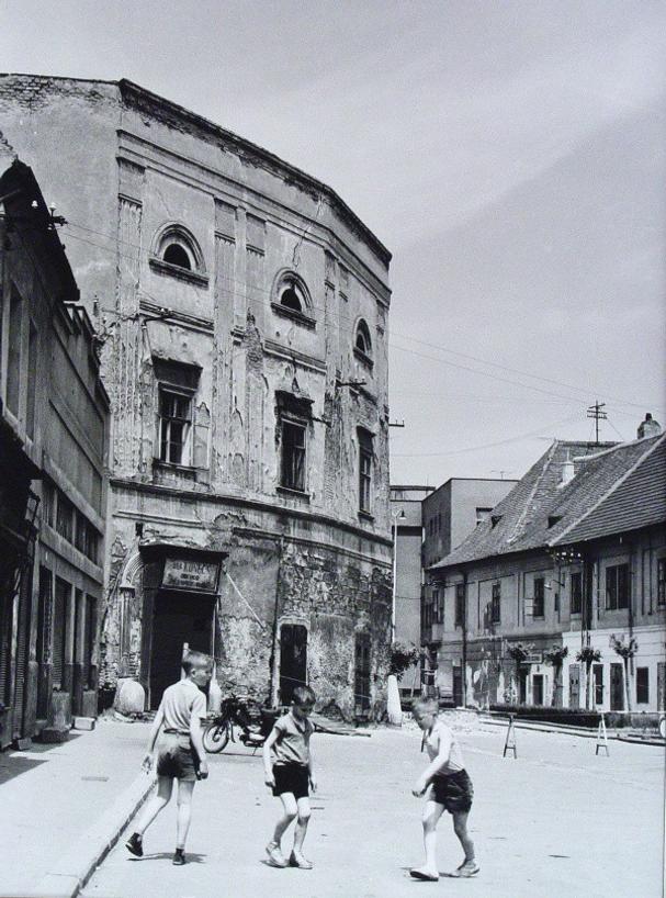 Pohľad na ulicu Zelený rínek od krčmy Čukotka
