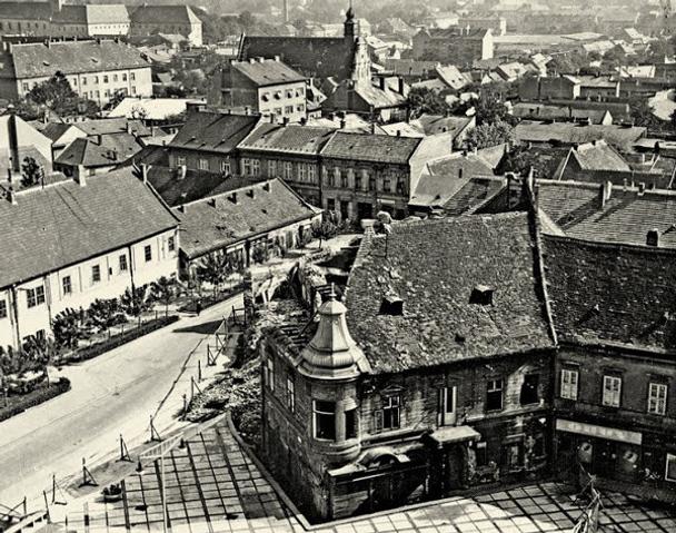 Zástavba štvrte pred búraním