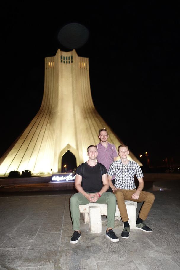 Ja a Maťovia pred Azadi Tower
