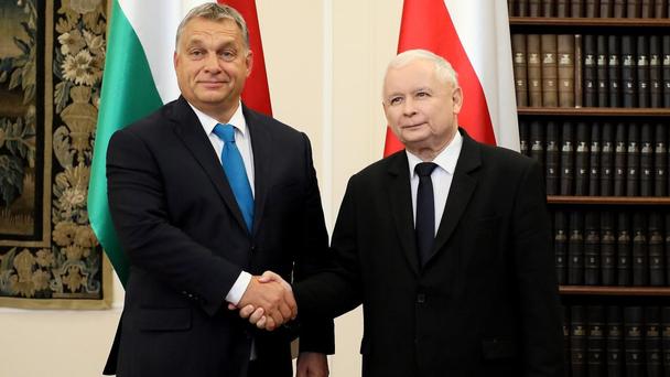 Viktor Orbán a Jaroslaw Kaczynski boli vo svojom odpore k mechanizmu pre právny štát osamotení. Jeho zavedenie zastaviť nedokázali.