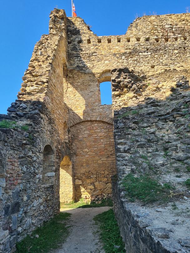 Hrad Divín