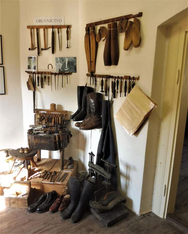Obuvníctvo. Expozícia pukanskej histórie.
