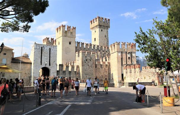 Hrad Skaligeri v Sirmione