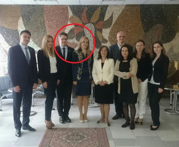 Jenčo machruje pred Srbmi so Sakovou
