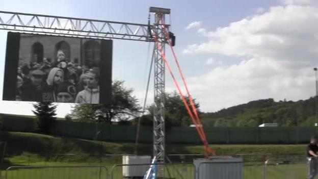 Media playback - video preview image