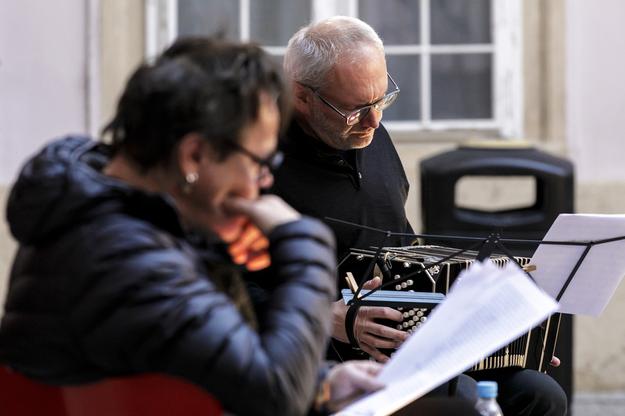 Actor Robert Roth opened this year's edition of the Konvergencie festival by reading Mozart's letters.