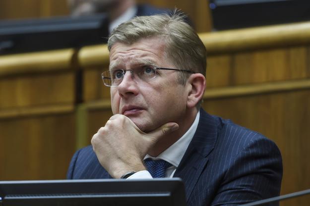 Peter Žiga.