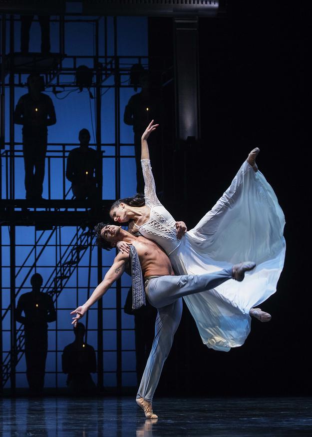 Jonatan Lujan (Dmitrij), Silvia Najdená (Grušenka)