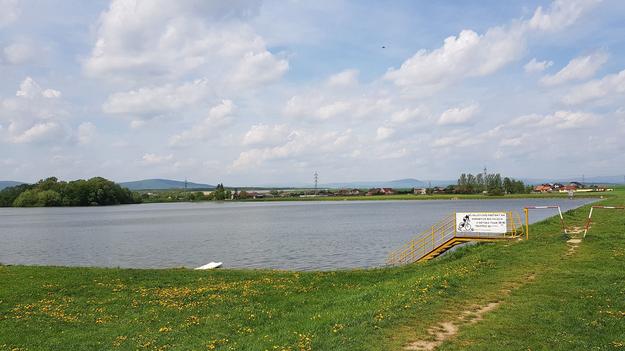 Ľadovo