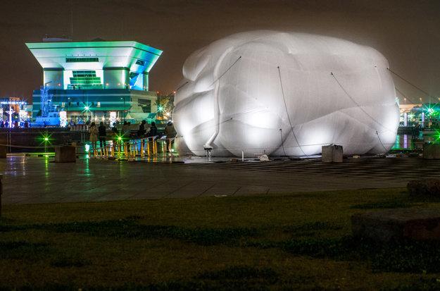 The "white cloud" - Net Blow Up in Yokohama