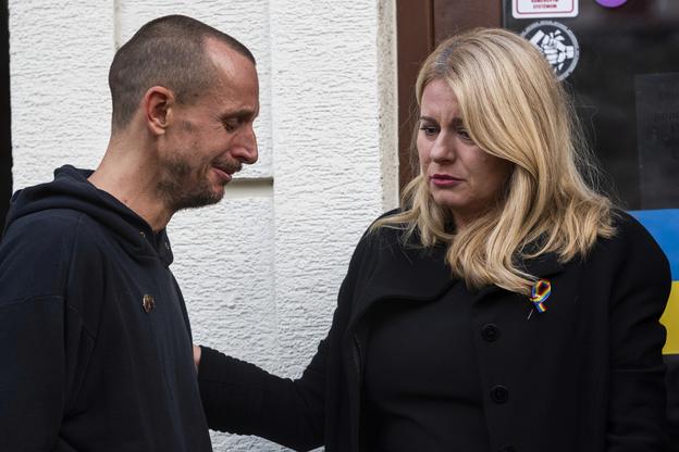 Roman Samotný and President Zuzana Čaputová the day after the murders in Tepláreň. 