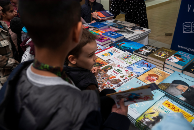 During the book festival BRaK, you'll be able to talk to many authors, publishers and more. 