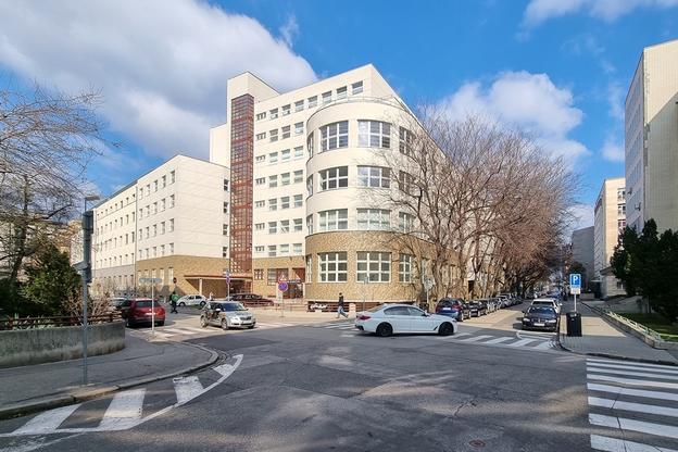 The Bezručova Polyclinic is serving patients again, after 17 years.