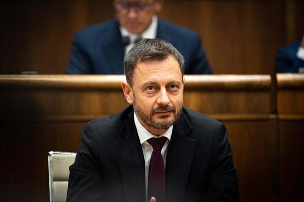 Eduard Heger in parliament during the debate on the no-confidence vote. 