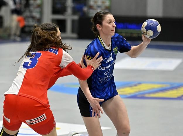 Patrícia Wollingerová (vpravo) sa na záver kariéry dočkala v drese Iuventy Michalovce ďalšieho majstrovského titulu.