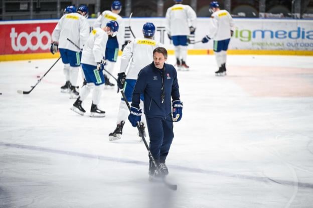 Vladimír Országh počas tréningu slovenskej hokejovej reprezentácie.
