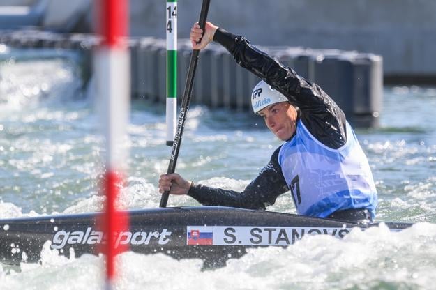Na snímke slovenská vodná slalomárka Soňa Stanovská počas kvalifikácie pretekov v kategórii K1 žien na majstrovstvách Európy vo vodnom slalome. 