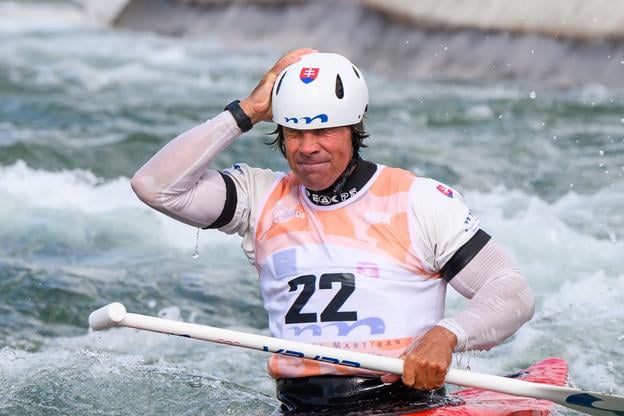 Michal Martikán v cieli finálovej jazdy v kategórii C1 na ME vo francúzskom Vaires-sur-Marne pri Paríži.