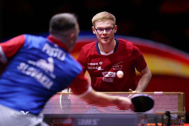 Hviezdny Francúz Félix Lebrun vyradil v 1. kole dvojhry na stolnotenisových MS v katarskej Dauhe slovenského reprezentanta Ľubomíra Pišteja.
