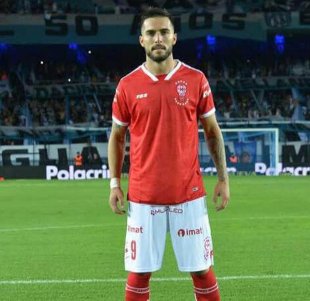 Na štadióne Racing Clubu, svojho milovaného tímu.